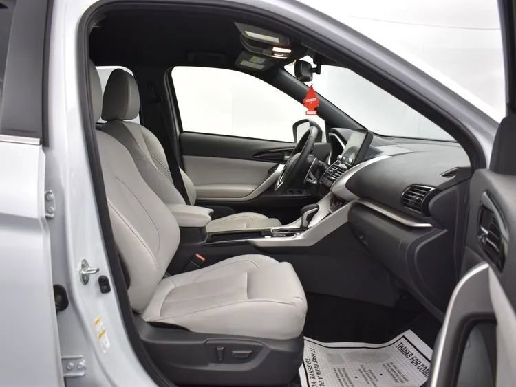 Used 2025 Mitsubishi Eclipse Cross SEL image 17