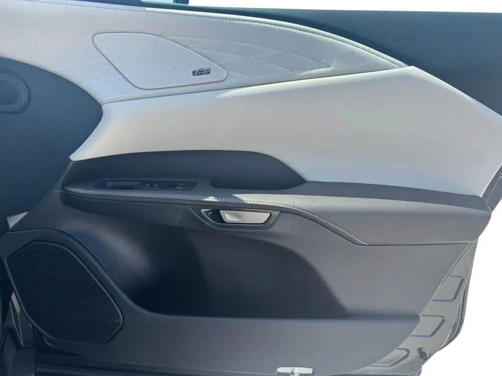 Used 2024 Lexus RX 350 AWD w/ Convenience Package image 16