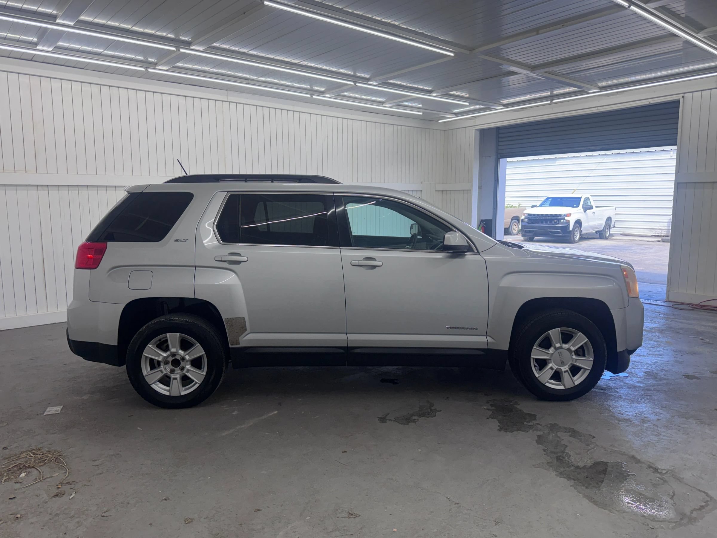 Used 2013 GMC Terrain SLT FWD image 4