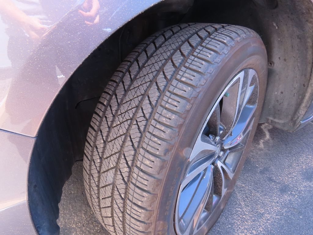 Used 2020 Acura MDX w/ Technology Package FWD image 14