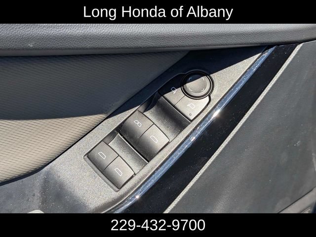 Used 2026 Chevrolet Equinox LT w/ Convenience Package II AWD/4WD image 12