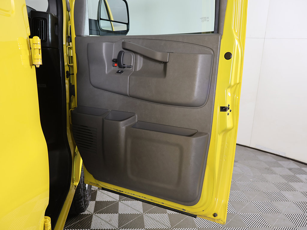 Used 2023 Chevrolet Express 2500 RWD image 20
