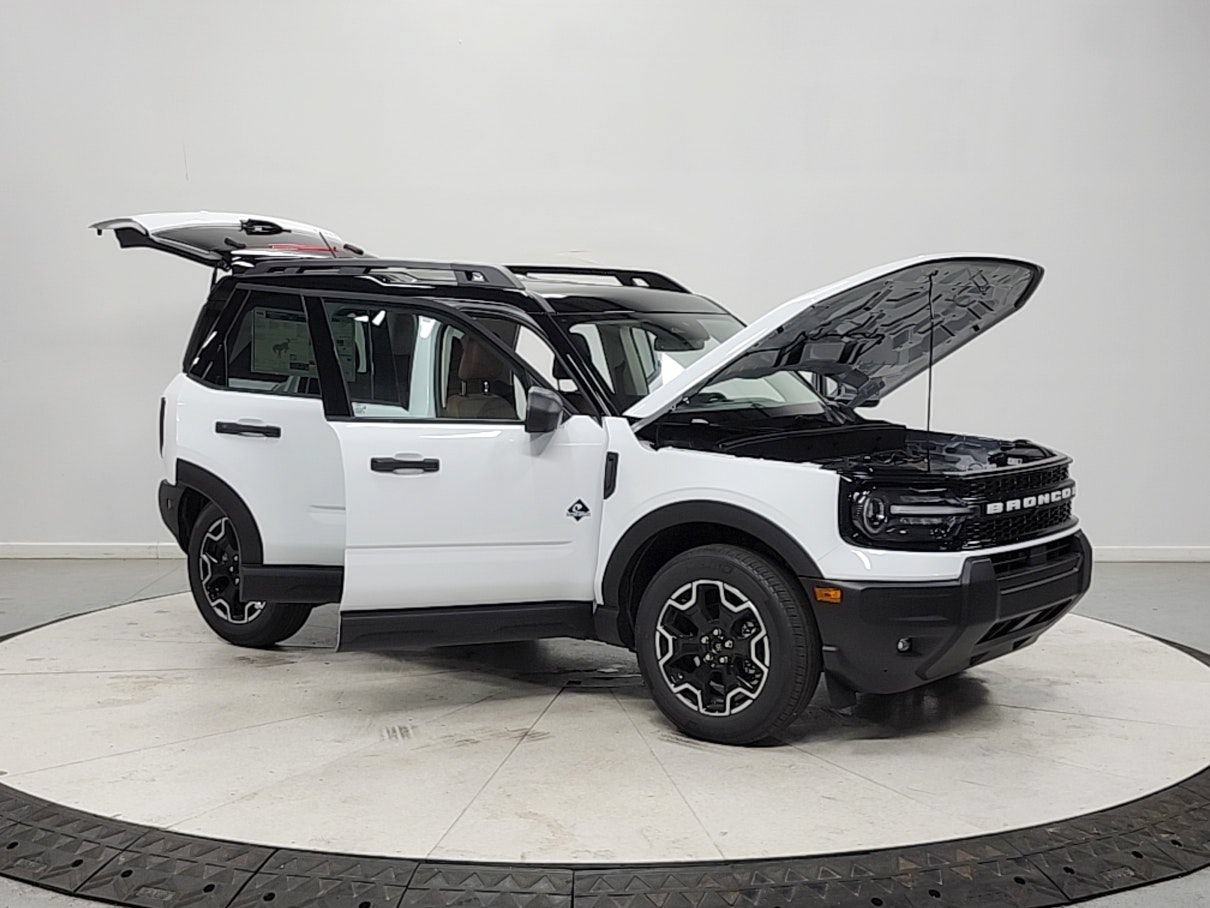 New 2026 Ford Bronco Sport Outer Banks AWD/4WD image 9