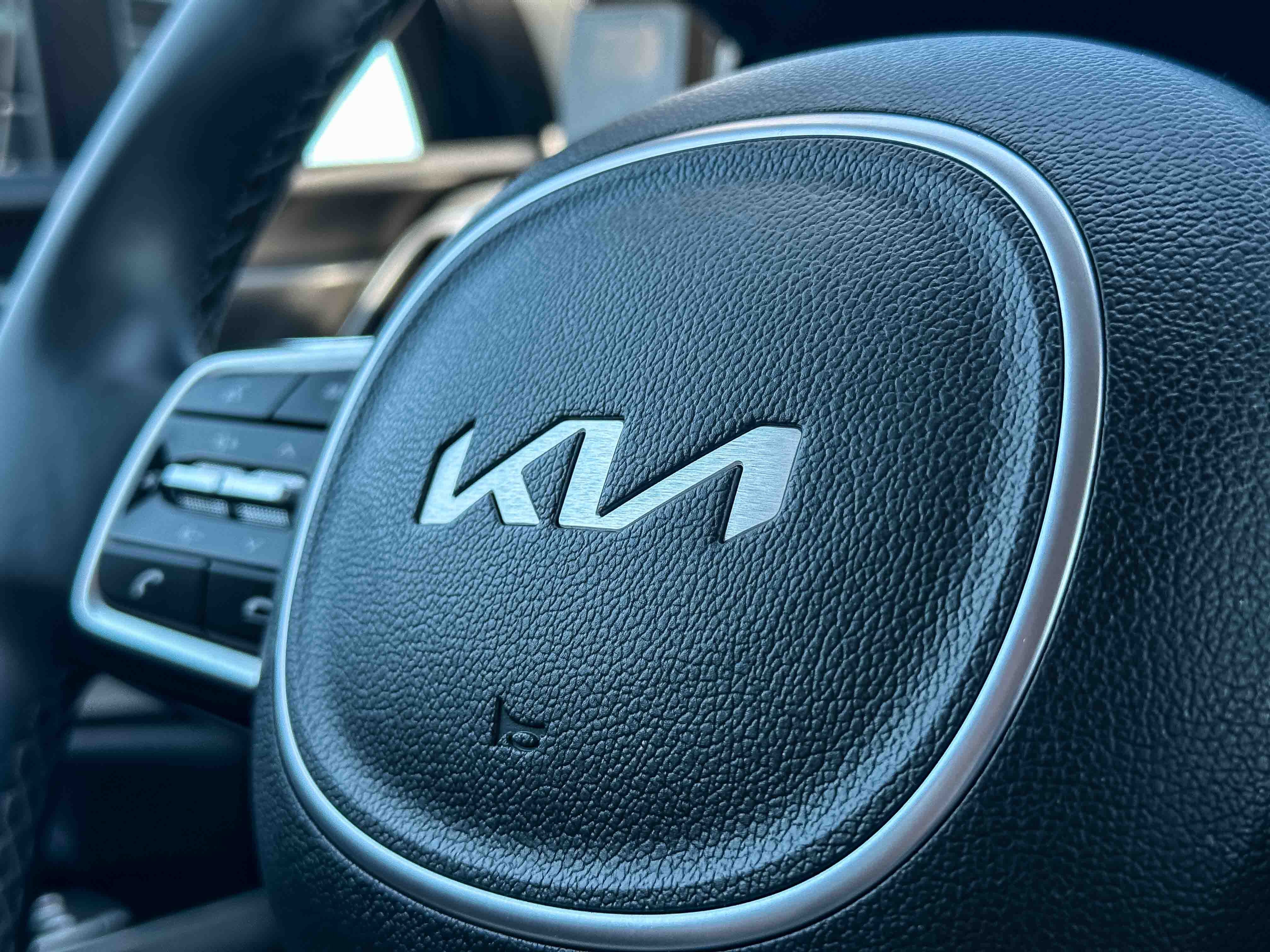 Used 2023 Kia Sorento SX AWD/4WD image 31