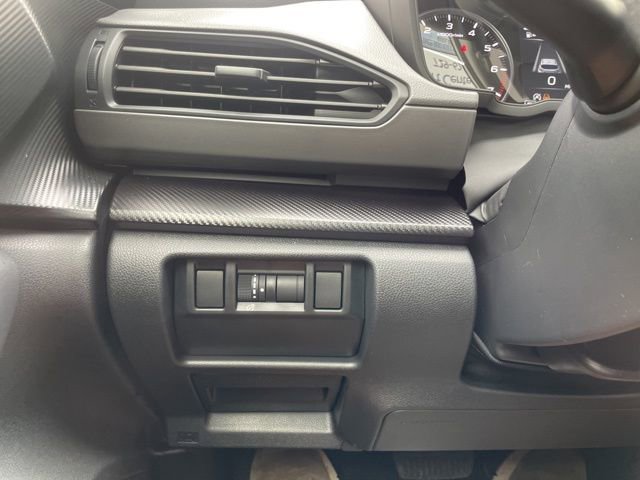Used 2025 Subaru Crosstrek 2.0i Premium image 22