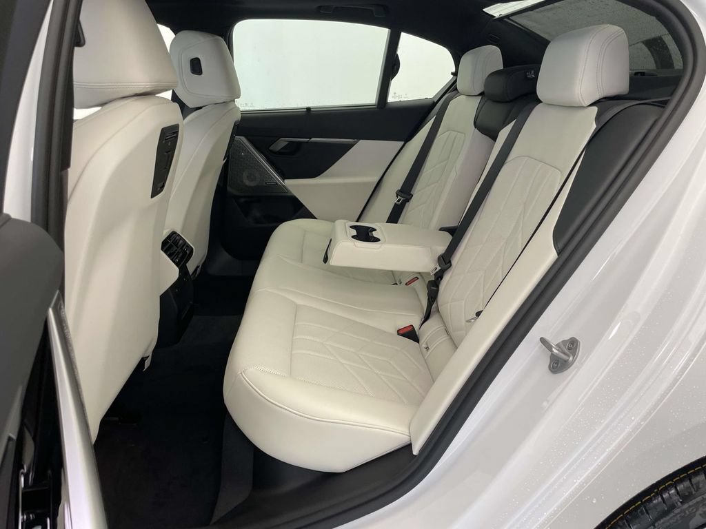 New 2027 BMW 530i xDrive AWD/4WD image 16