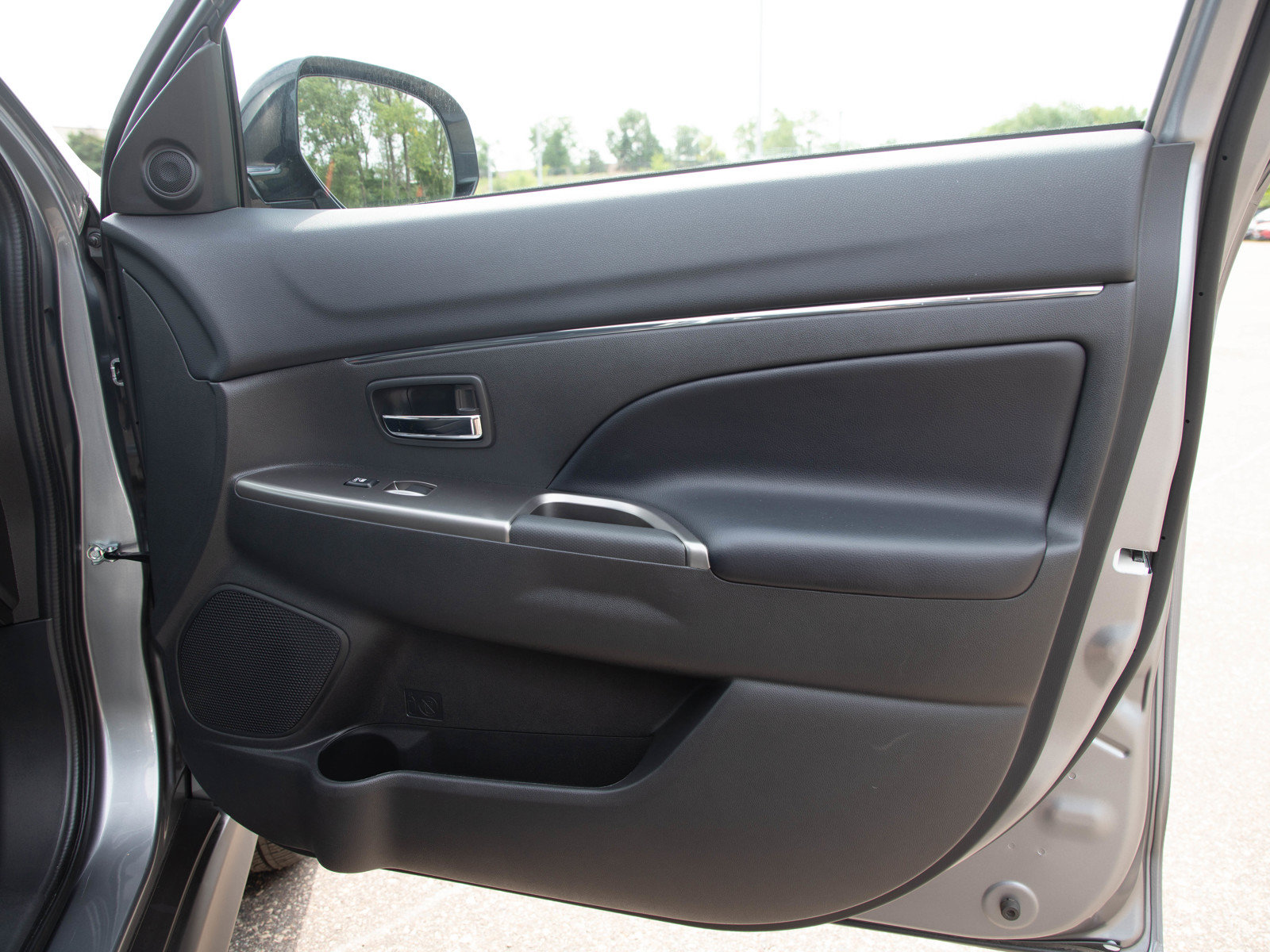 Used 2026 Mitsubishi Outlander Sport SE AWD/4WD image 11