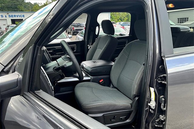 Used 2023 RAM 1500 Classic Warlock image 27