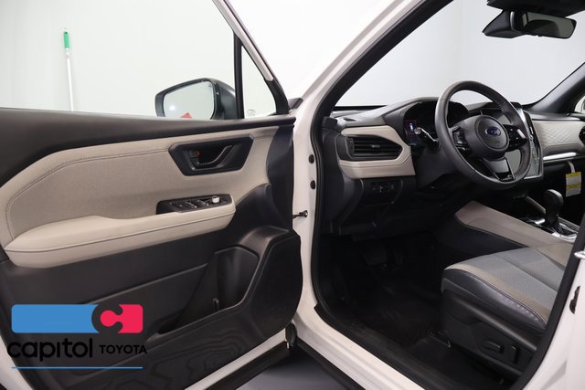 Used 2025 Subaru Forester Premium AWD/4WD image 8