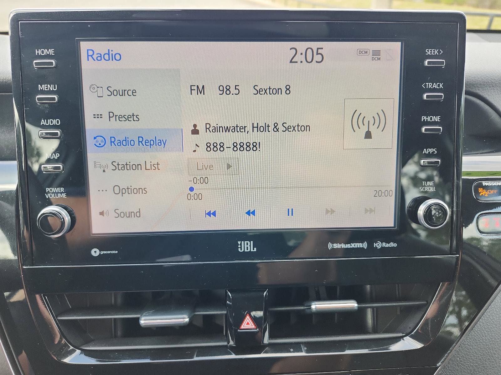 Used 2023 Toyota Camry XLE w/ Navigation Package image 13