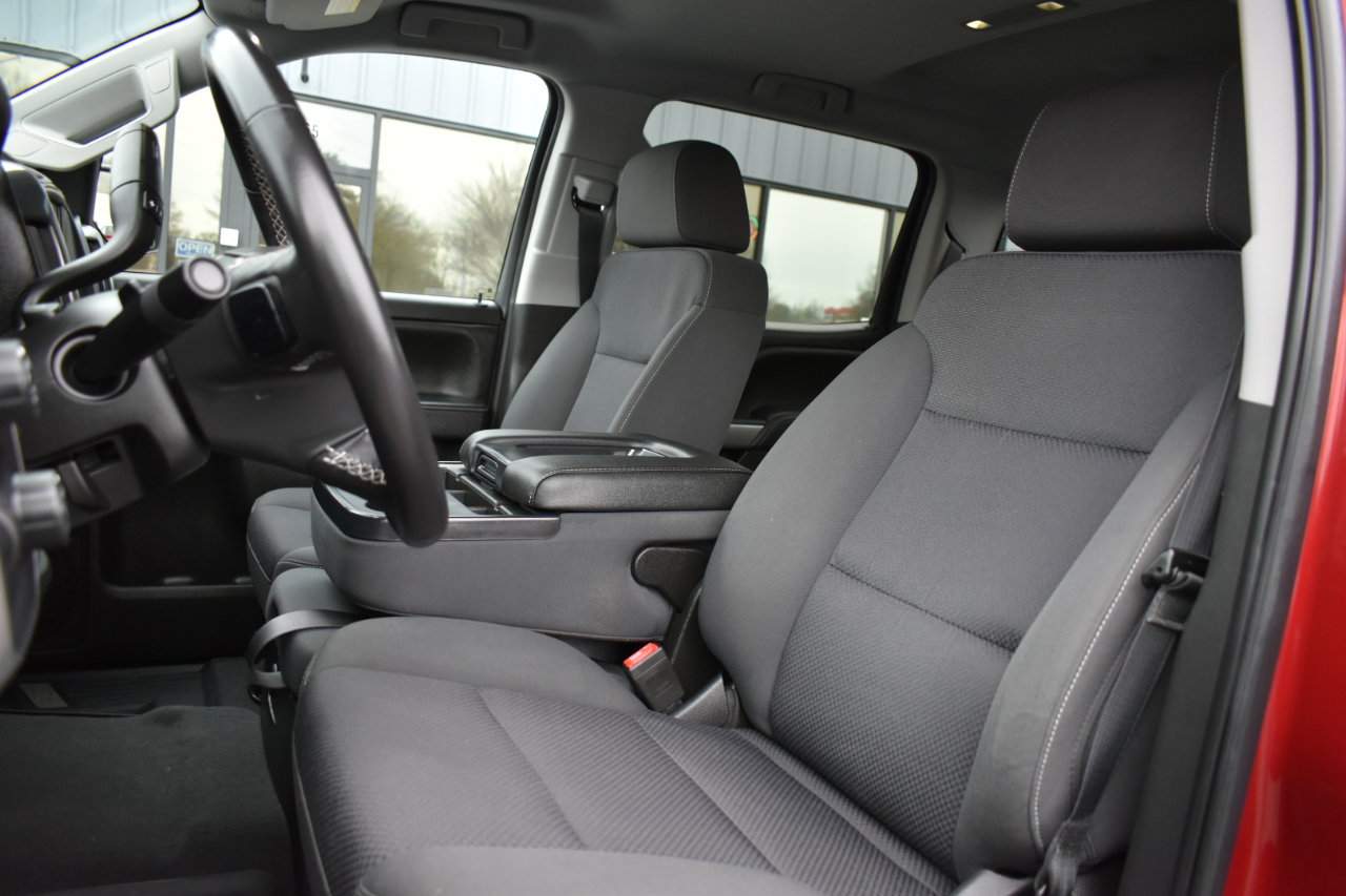 Used 2018 Chevrolet Silverado 1500 LT w/ All Star Edition image 23