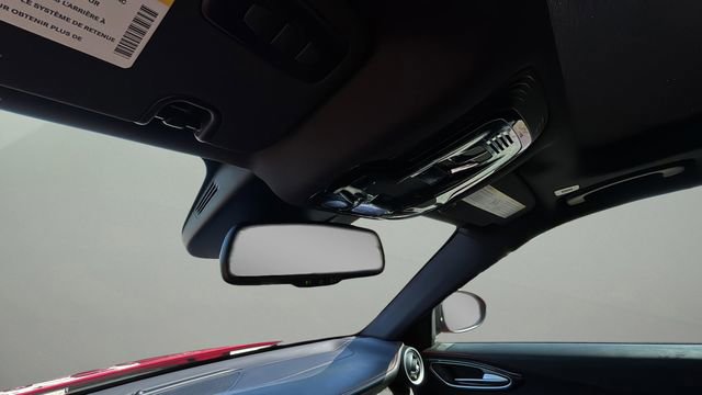 Used 2023 Alfa Romeo Giulia Estrema image 29