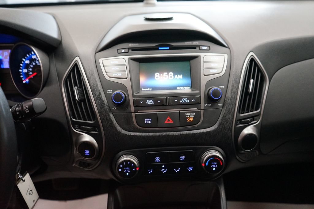Used 2015 Hyundai Tucson GLS w/ Option Group 02 AWD/4WD image 7