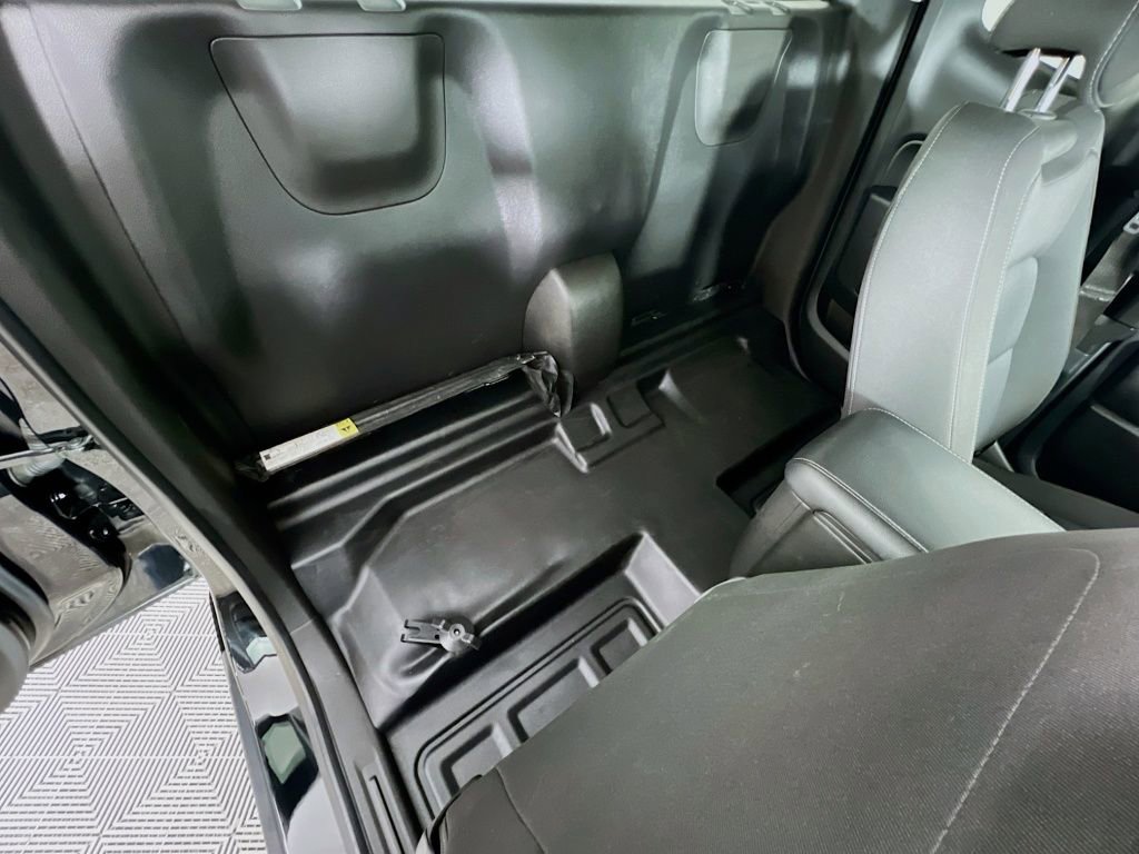 Used 2022 Chevrolet Colorado LT w/ Fleet Safety Package image 24