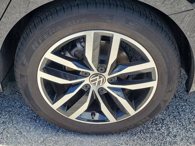 Used 2025 Volkswagen Jetta SE FWD image 6