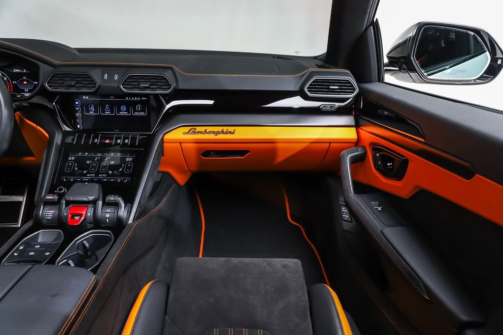 Used 2023 Lamborghini Urus S AWD/4WD image 18