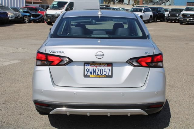 Used 2024 Nissan Versa SV FWD image 5