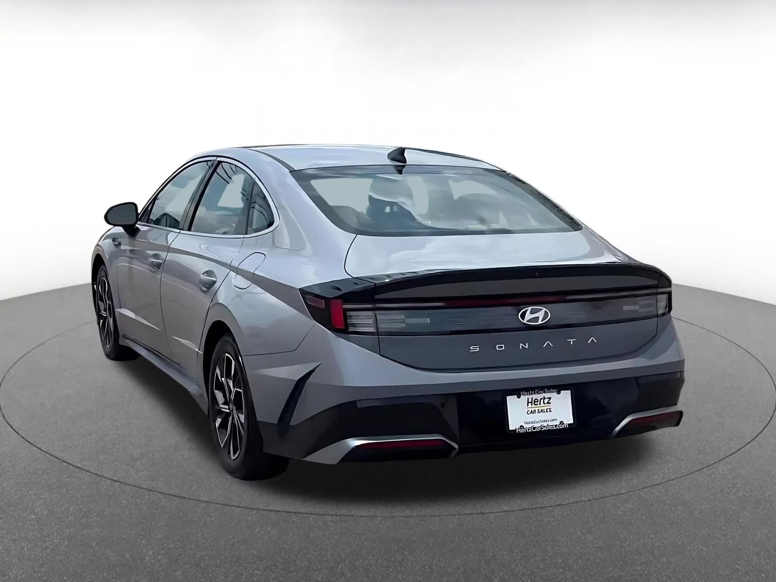 Used 2025 Hyundai Sonata SEL FWD image 11