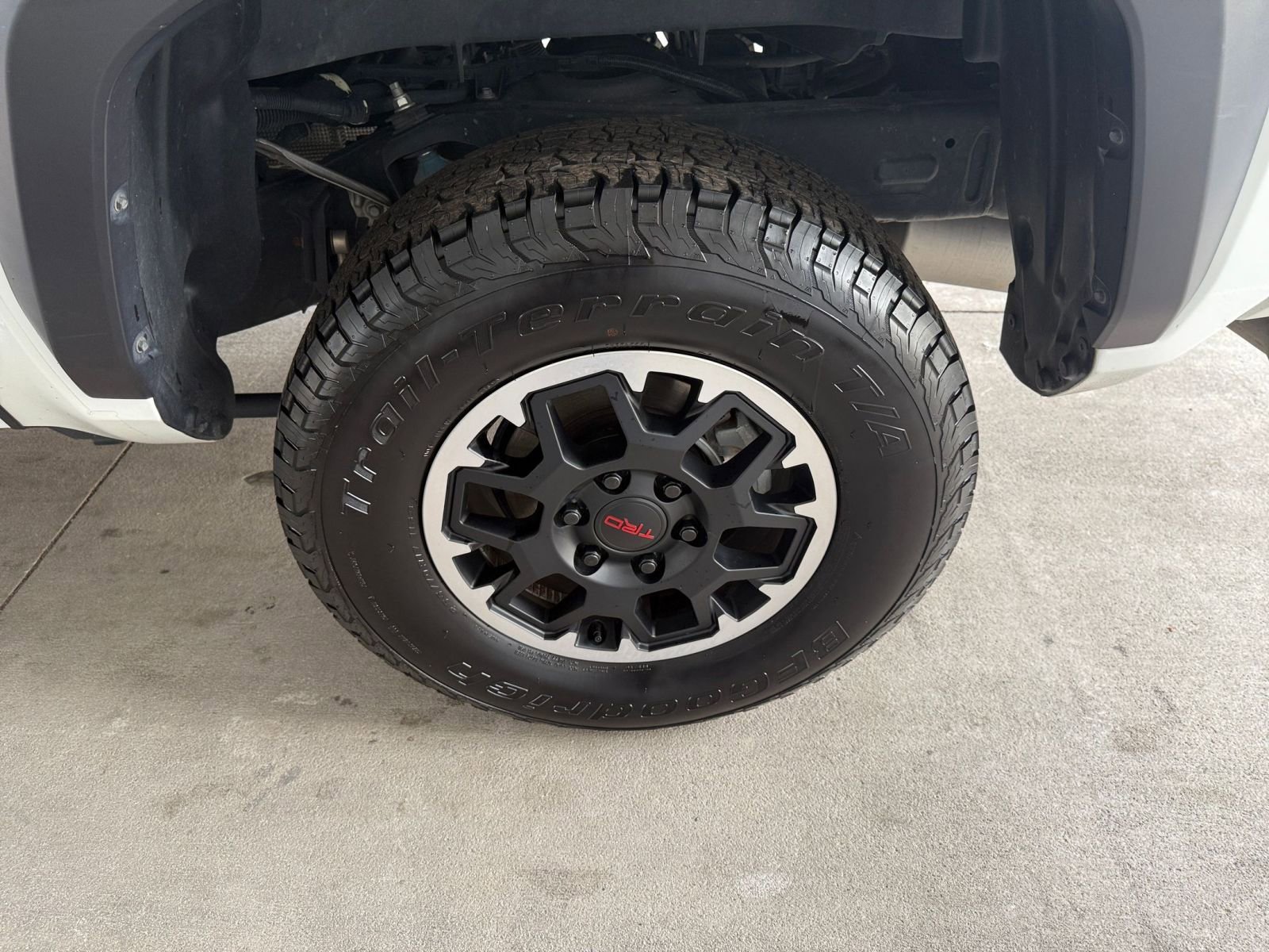 Used 2024 Toyota Tacoma TRD Off-Road AWD/4WD image 66