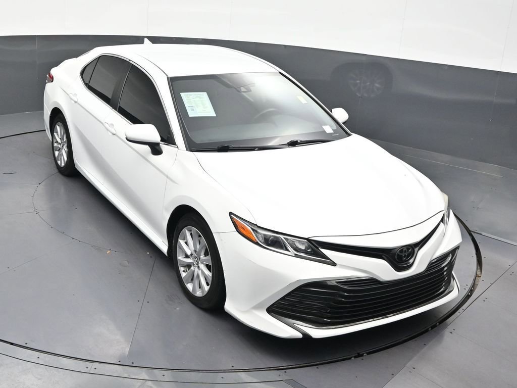 Used 2019 Toyota Camry LE FWD image 21
