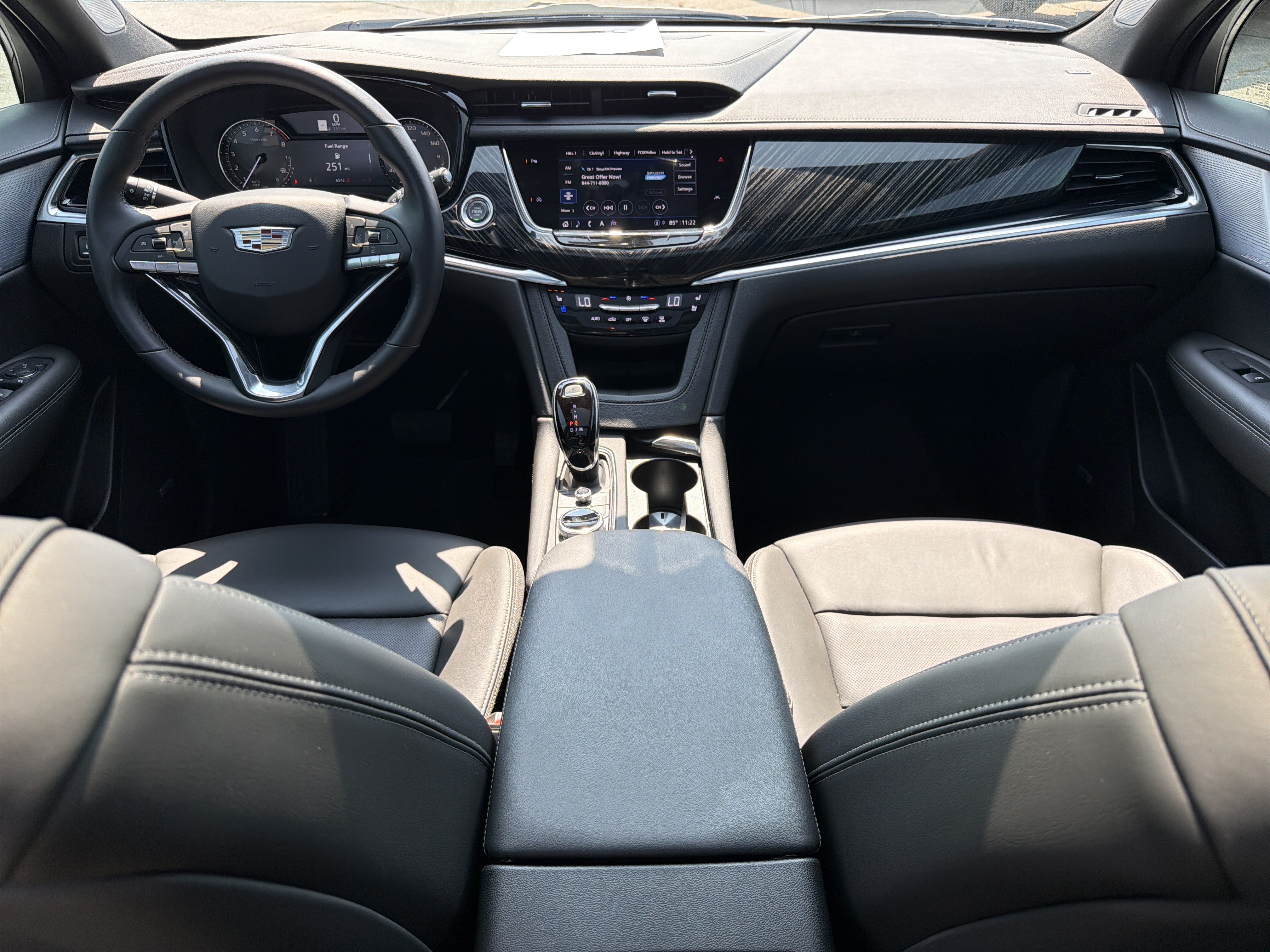 Certified 2025 Cadillac XT6 Premium Luxury FWD image 24