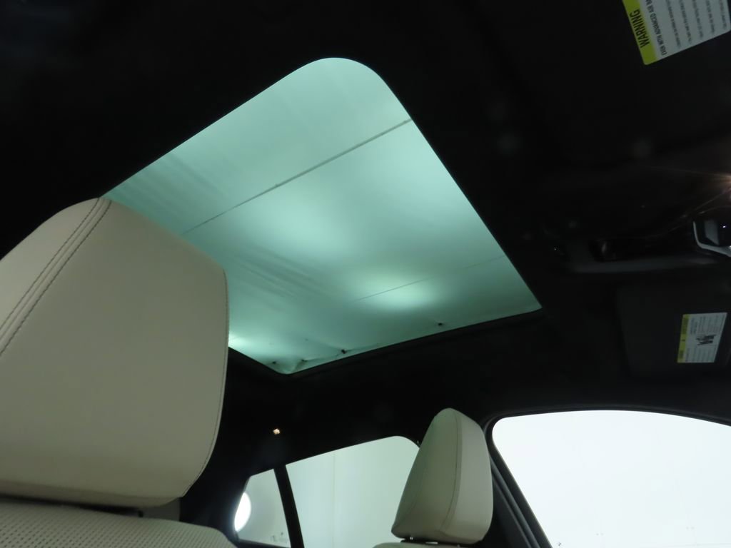 Certified 2025 BMW X2 xDrive28i w/ Premium Package image 18