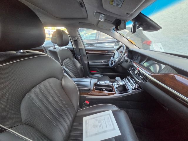 Used 2018 Genesis G90 5.0 Ultimate RWD image 10