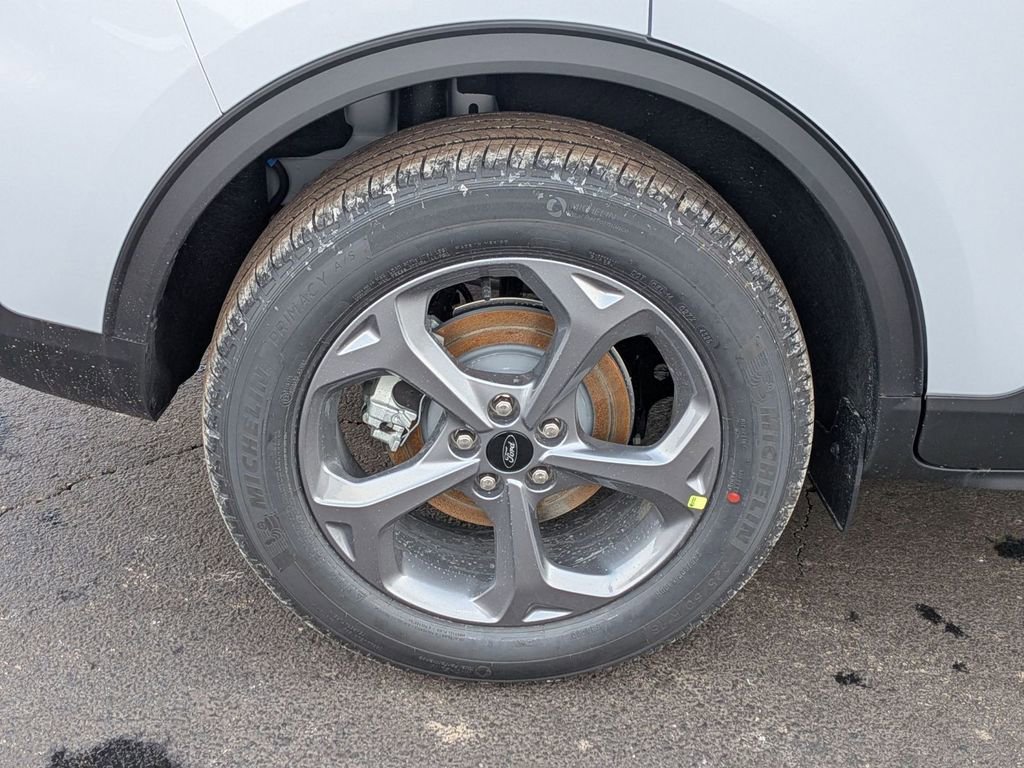 New 2026 Ford Escape ST-Line w/ Tech Pack #1 image 16