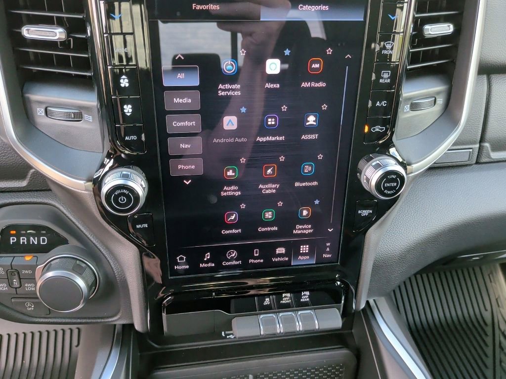 New 2026 RAM 1500 4x4 Crew Cab image 26