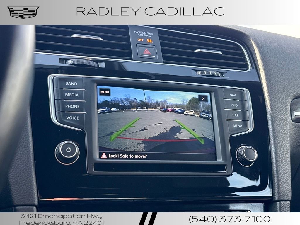 Used 2017 Volkswagen Golf 4-Door image 9