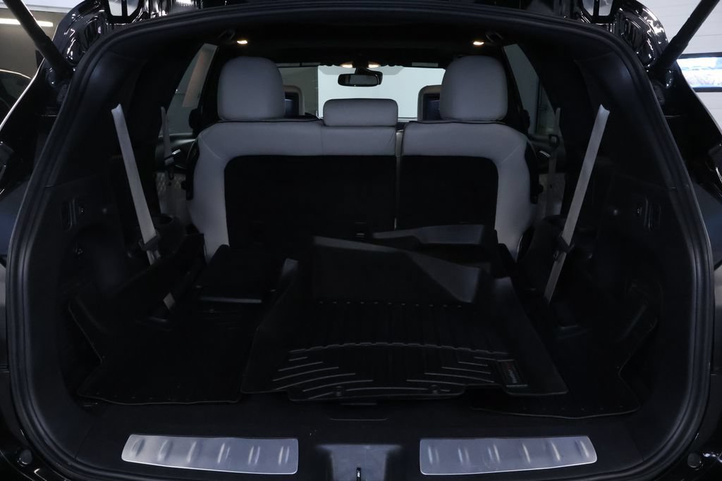 Used 2019 INFINITI QX60 Luxe w/ Limited Package AWD/4WD image 18