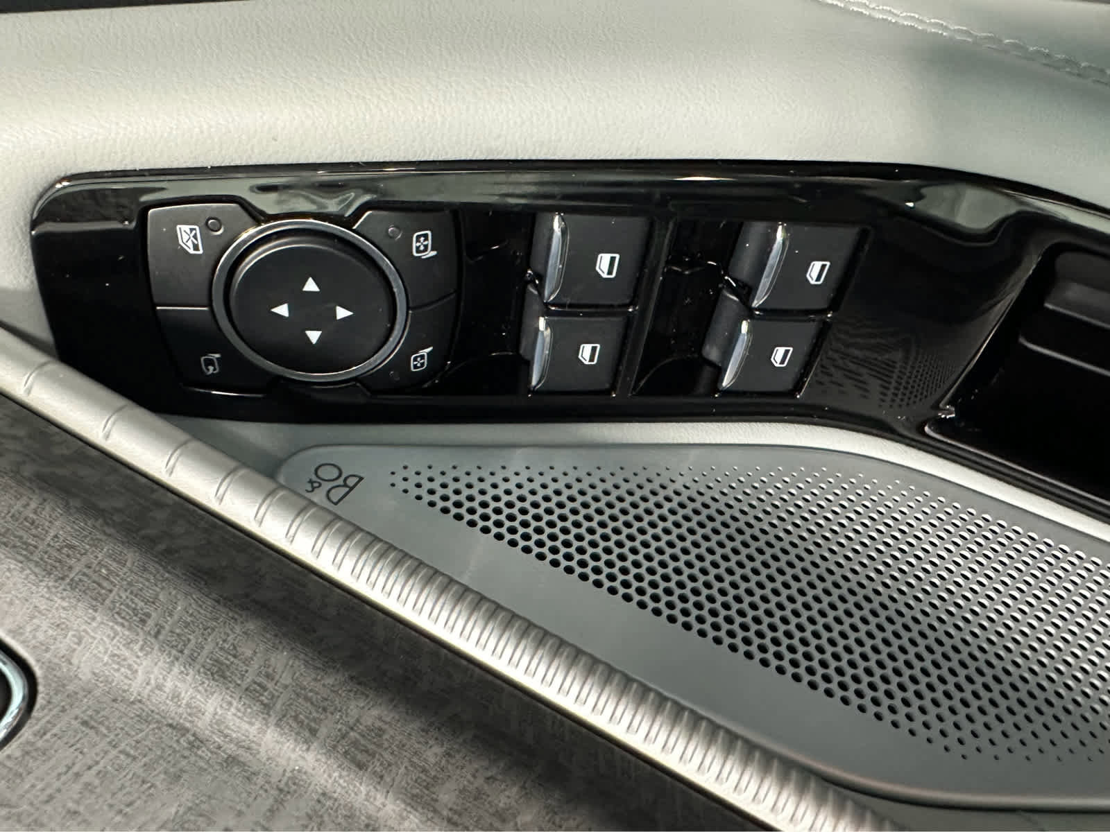 New 2026 Ford Explorer Platinum w/ LUX Leather Package image 29