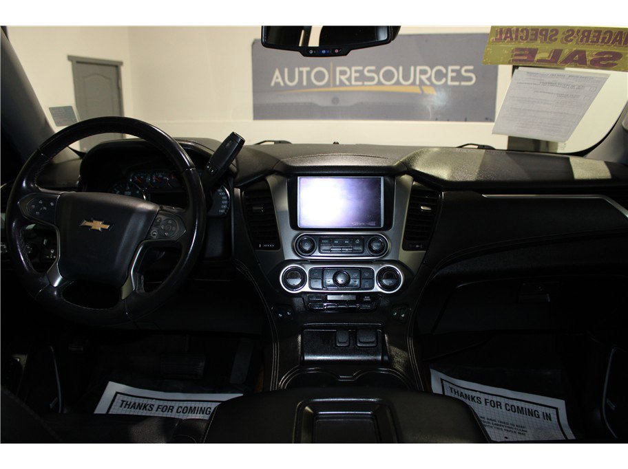 Used 2016 Chevrolet Suburban LT image 14