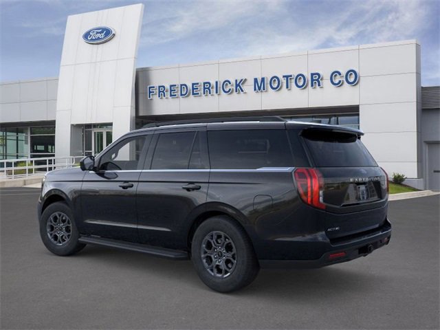 New 2025 Ford Expedition Active image 4