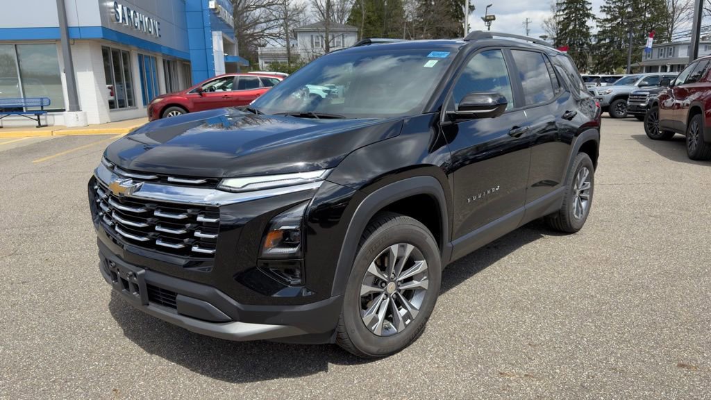 Used 2025 Chevrolet Equinox LT w/ Convenience Package II AWD/4WD image 4