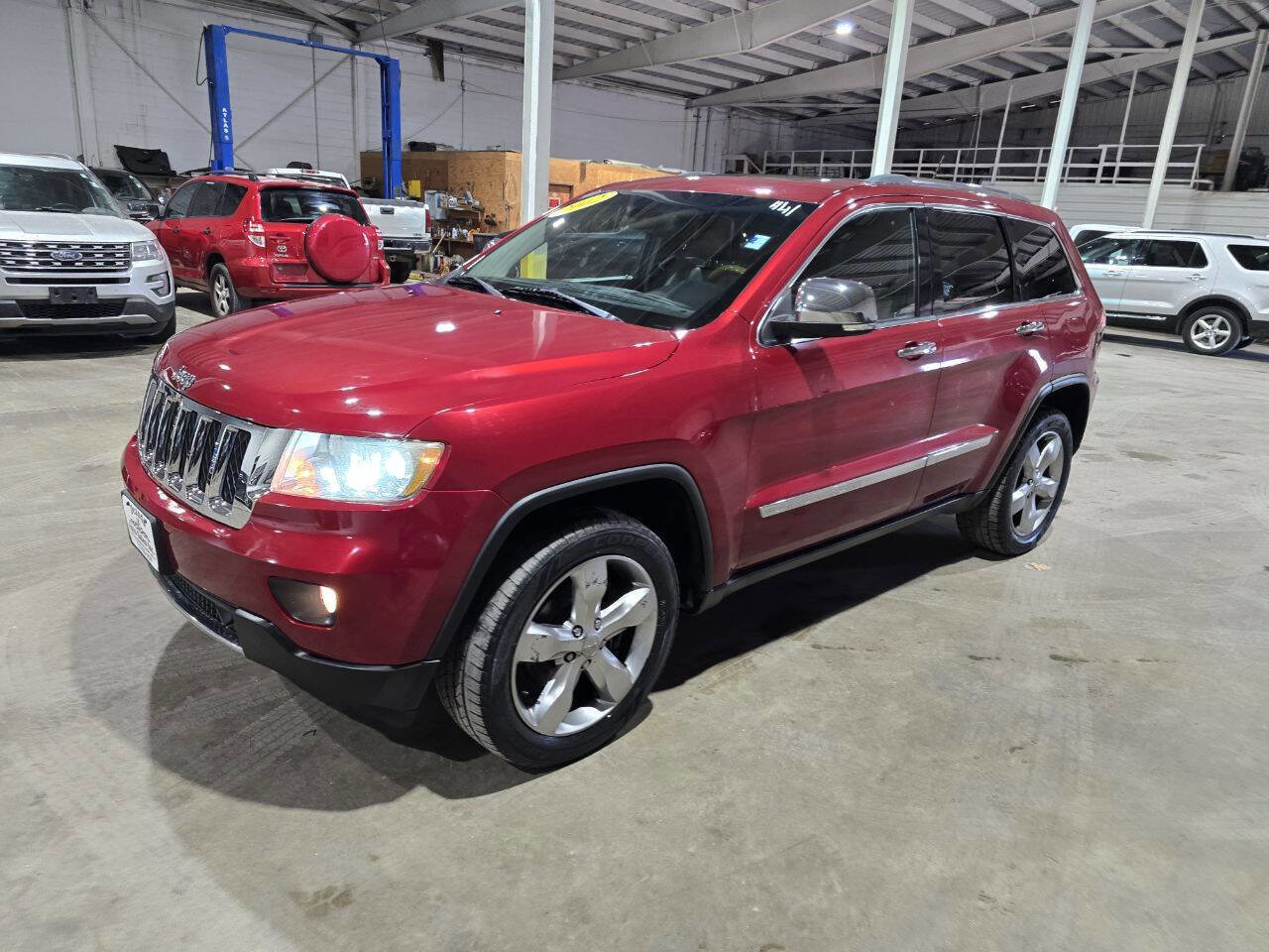Used 2012 Jeep Grand Cherokee Overland image 1
