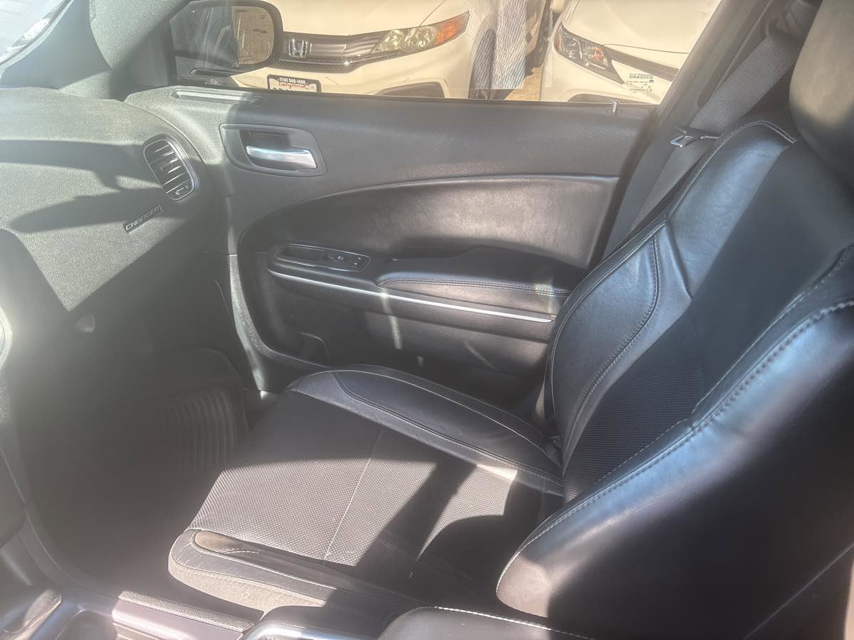 Used 2021 Dodge Charger SXT w/ Leather Interior Group image 19
