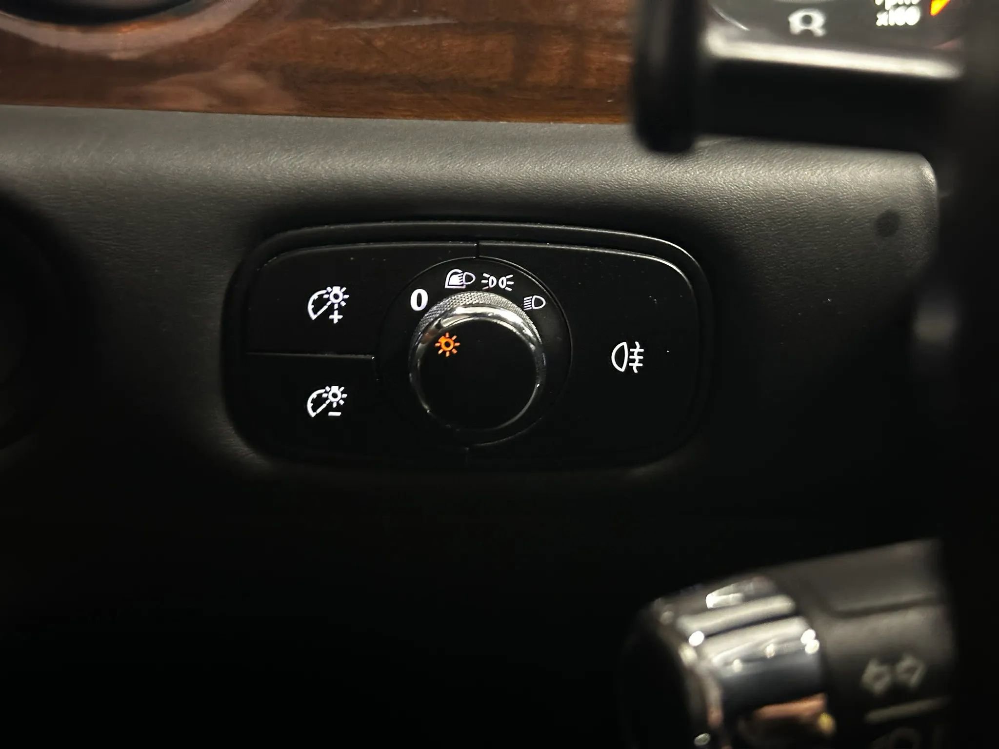 Used 2014 Bentley Flying Spur W12 AWD/4WD image 33