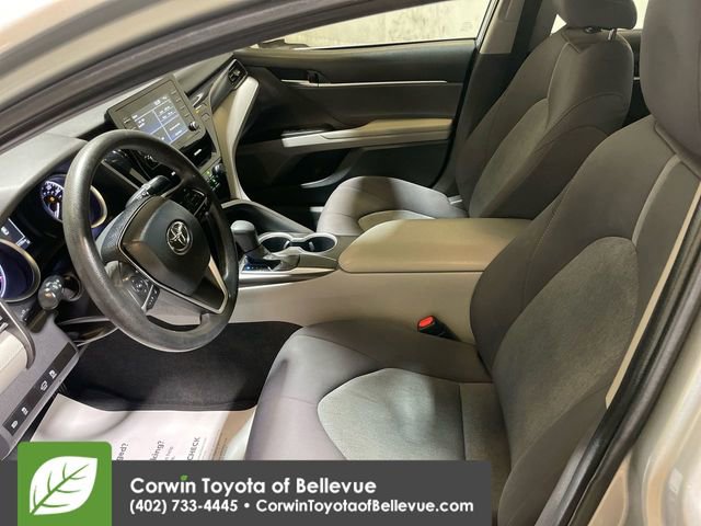 Used 2021 Toyota Camry LE image 10