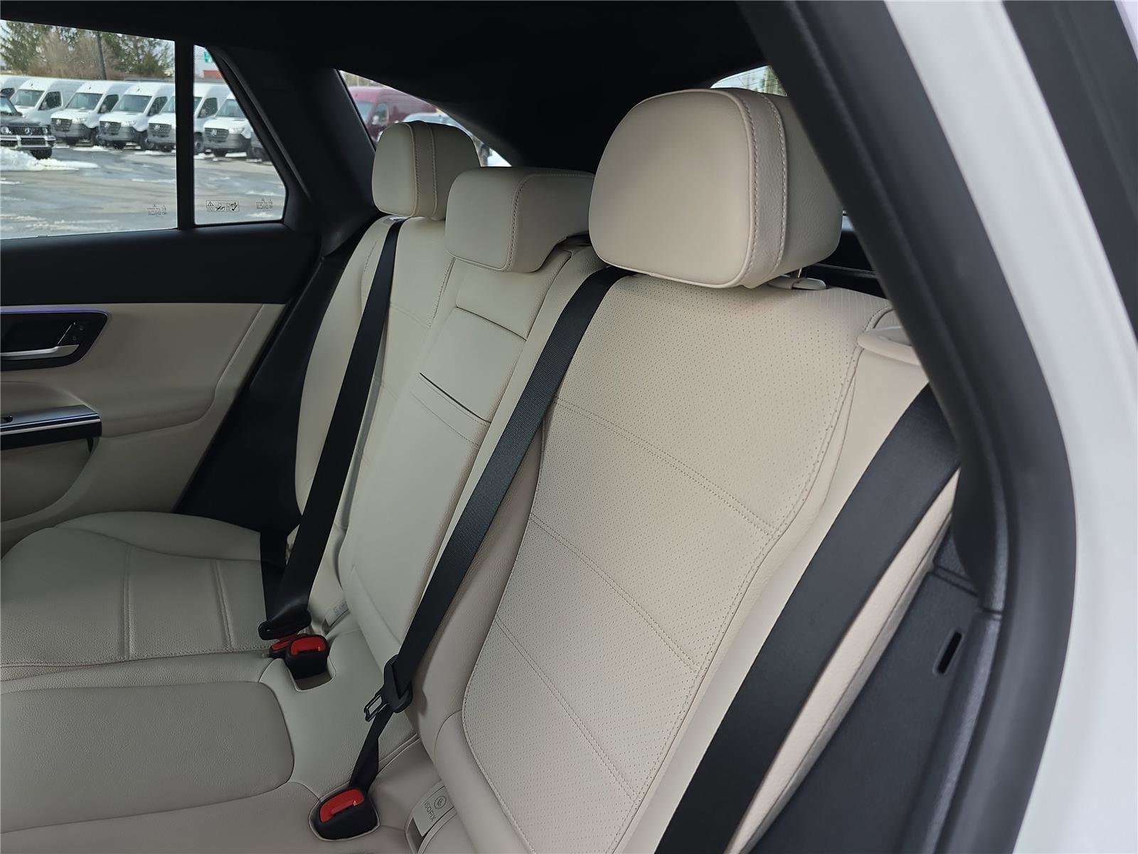 Used 2025 Mercedes-Benz GLC 350e GLC 350e image 14