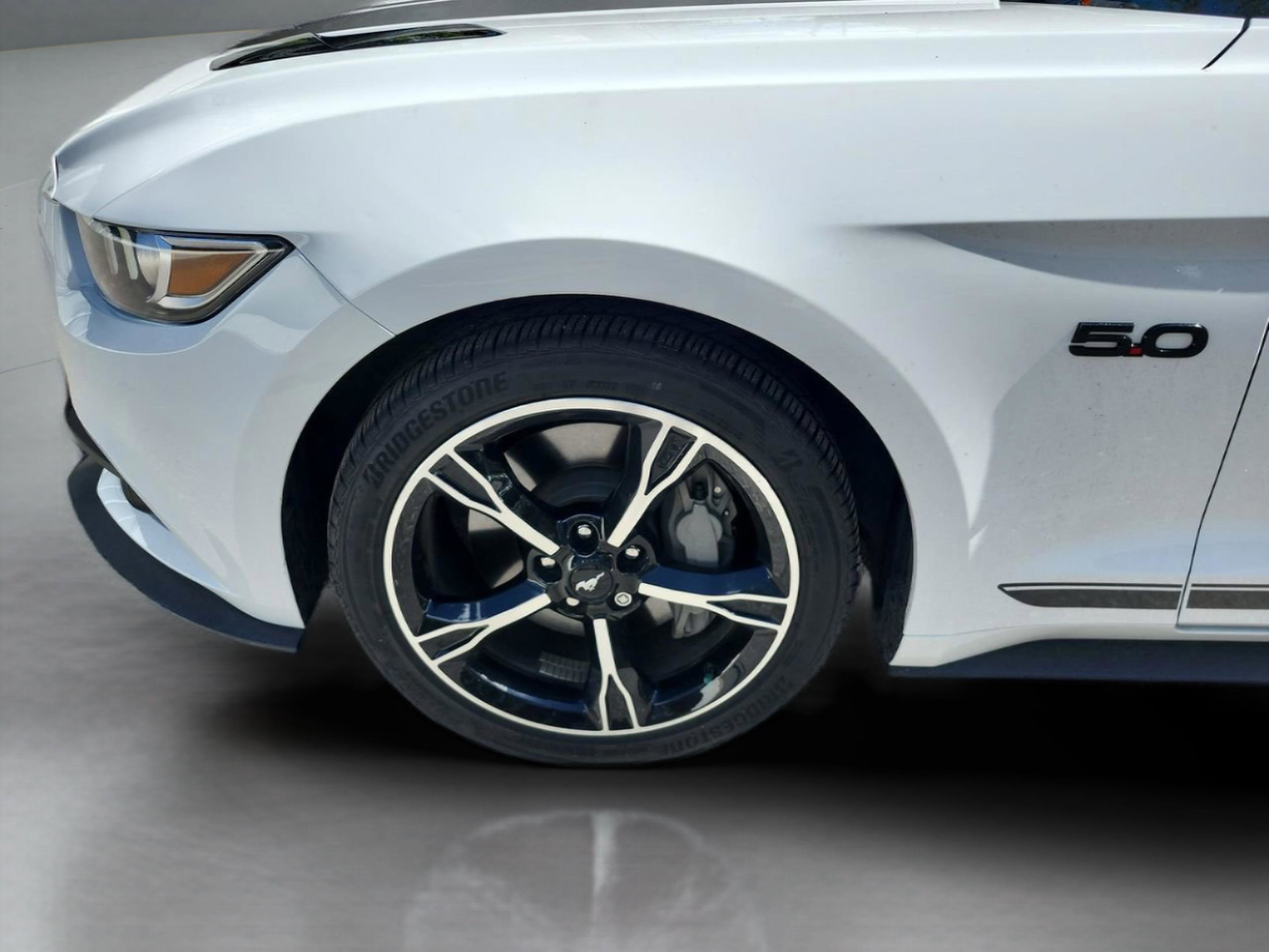 Used 2016 Ford Mustang GT Premium w/ Equipment Group 401A image 26