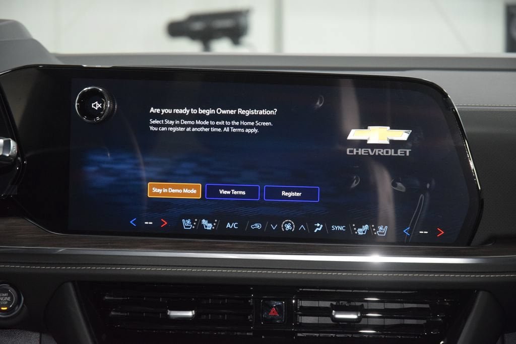 New 2026 Chevrolet Suburban Premier AWD/4WD image 33