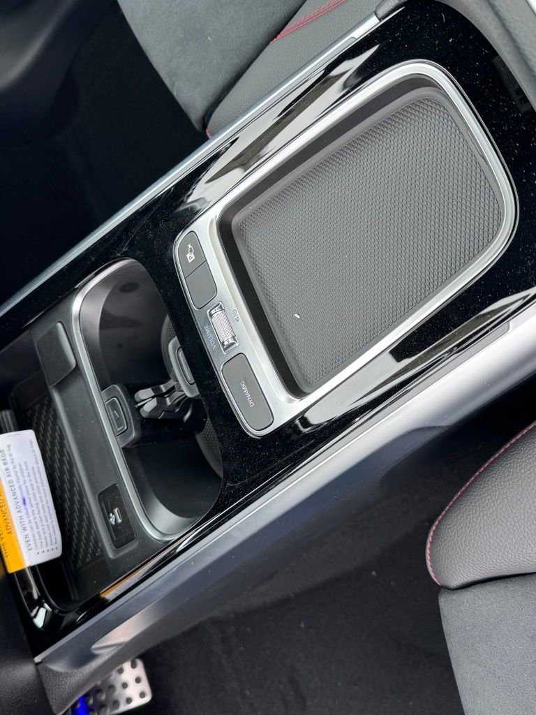 New 2024 Mercedes-Benz GLB 250 image 27