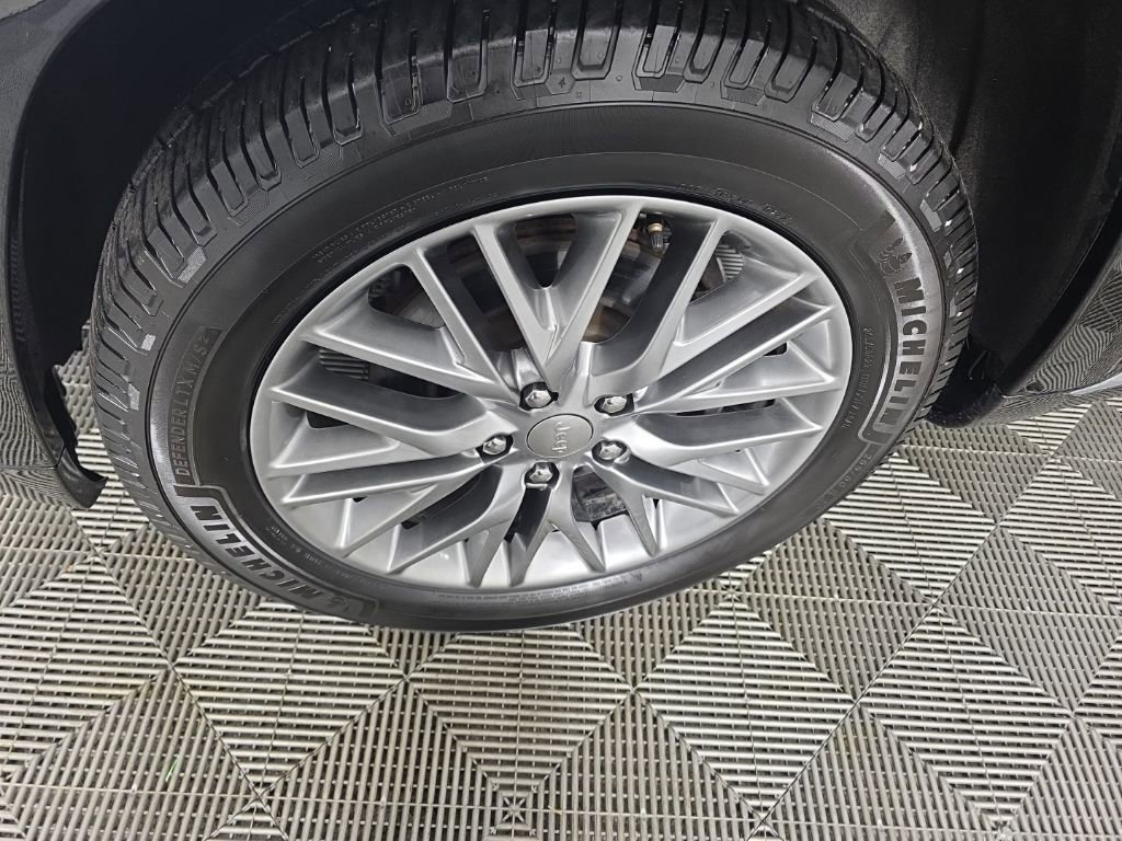 Used 2018 Jeep Grand Cherokee Summit w/ Platinum Series Group image 10