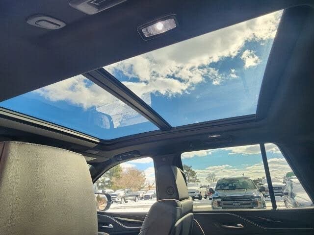 Used 2022 Cadillac Escalade Sport w/ Touring Package image 25