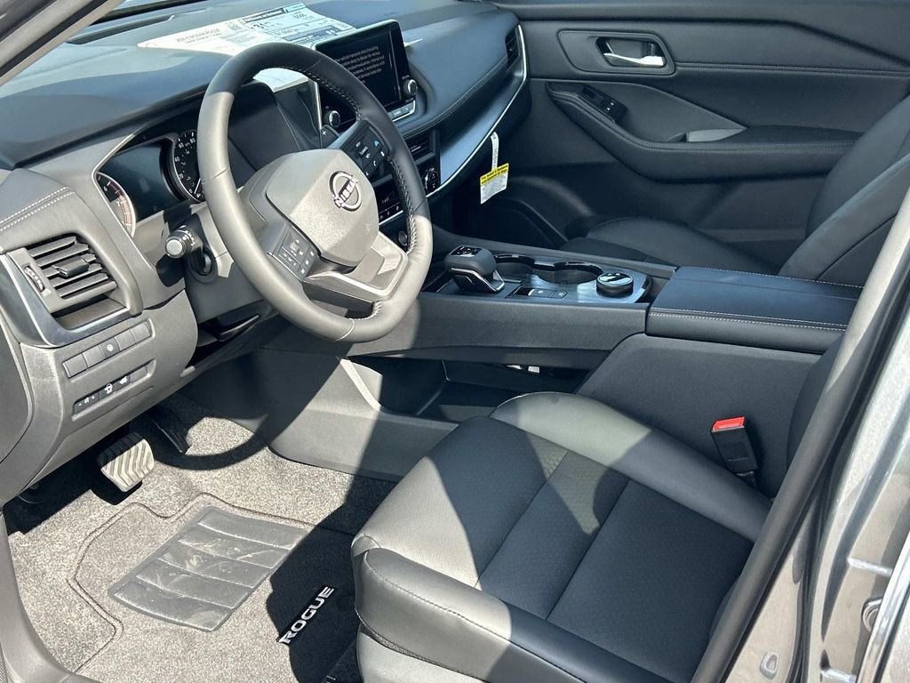 New 2026 Nissan Rogue Dark Armor AWD/4WD image 16
