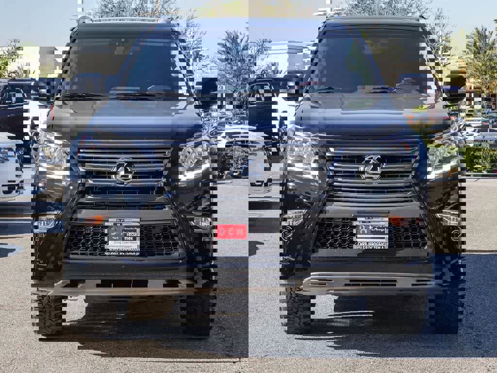 Used 2018 Lexus GX 460 Premium w/ Premium Package image 2