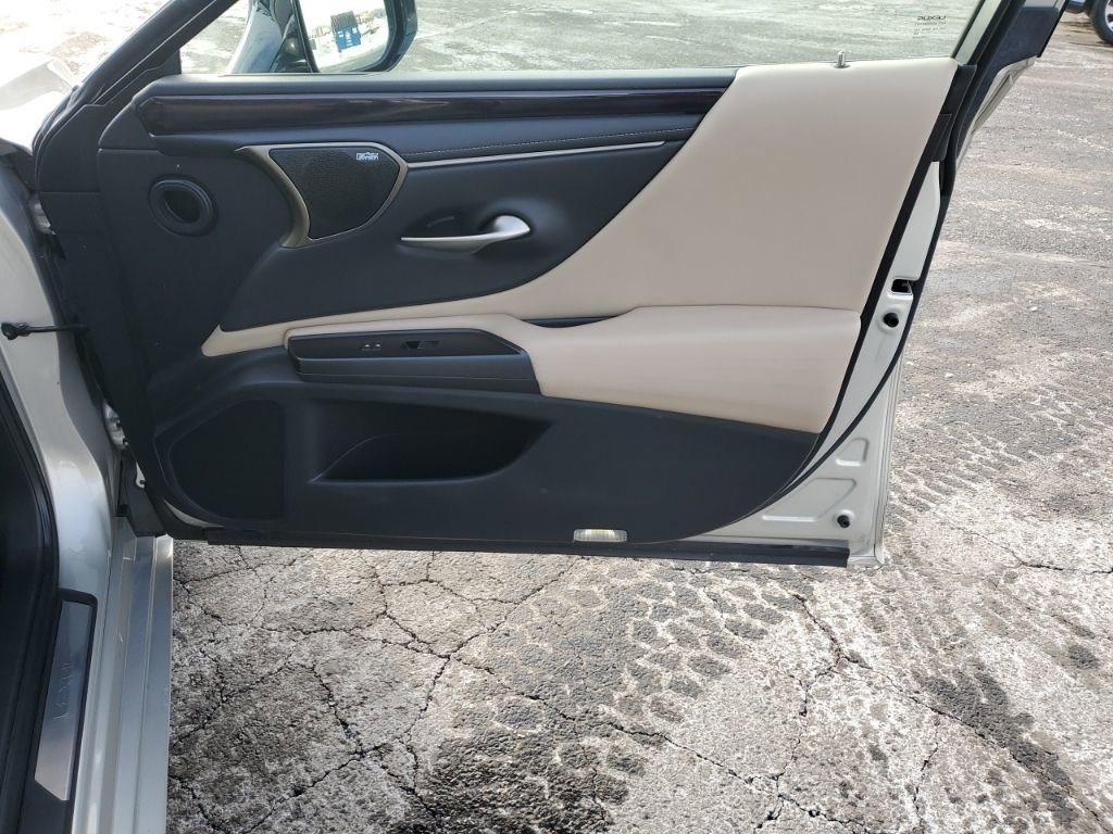 Used 2019 Lexus ES 350 Luxury image 31