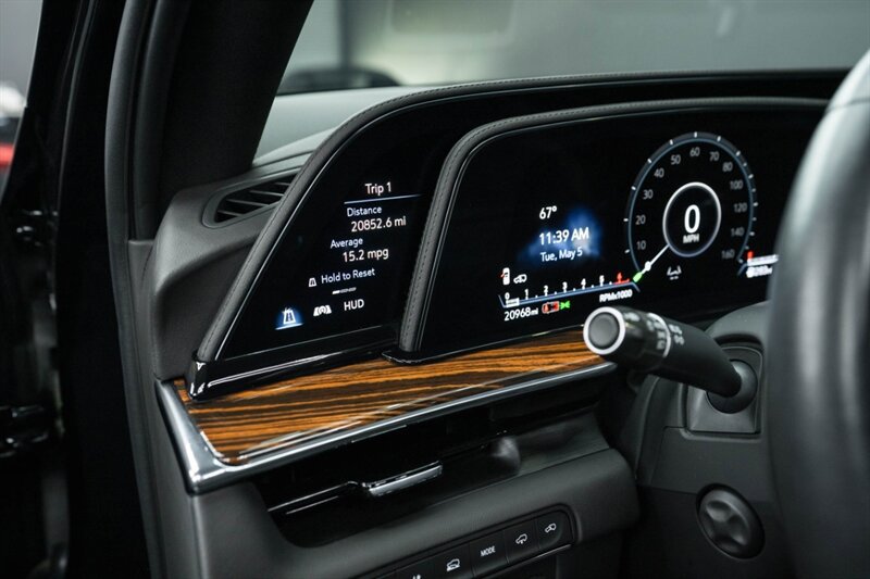 Used 2023 Cadillac Escalade Premium Luxury w/ Performance Package AWD/4WD image 28