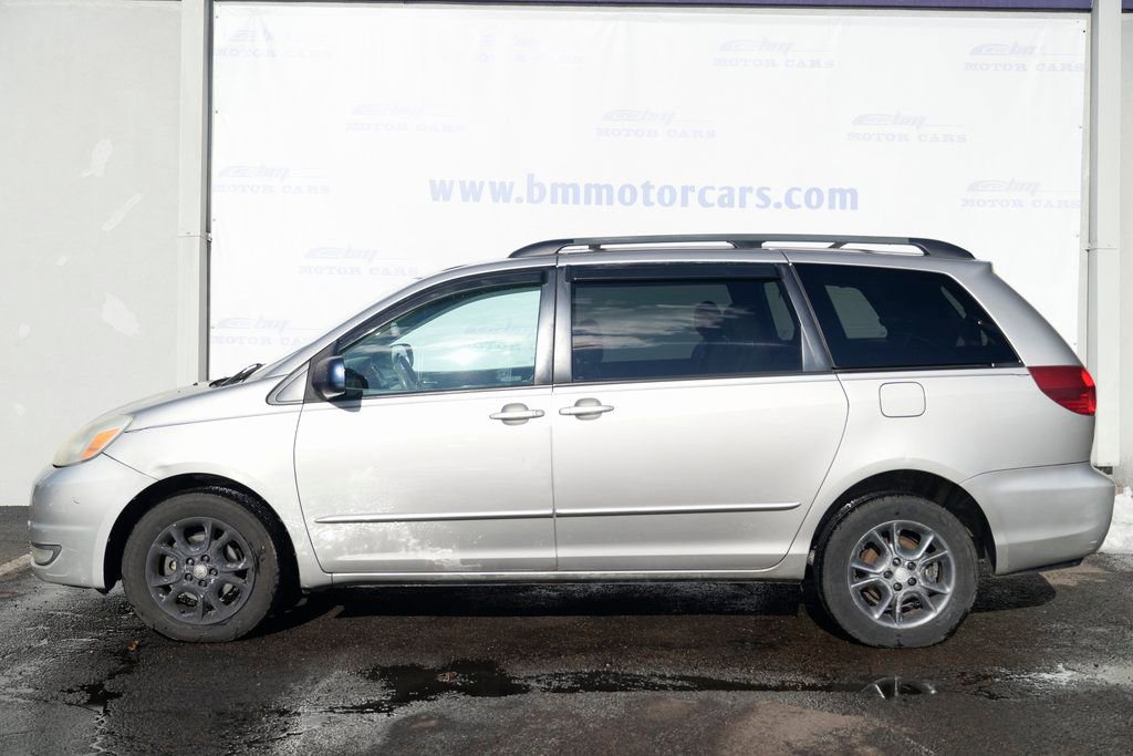 Used 2005 Toyota Sienna XLE image 8